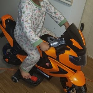 Meet your Posher, Sylvia